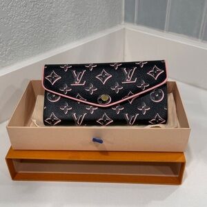 LOUIS VUITTON Portefeuille Sarah wallet NM Noir Fall For You